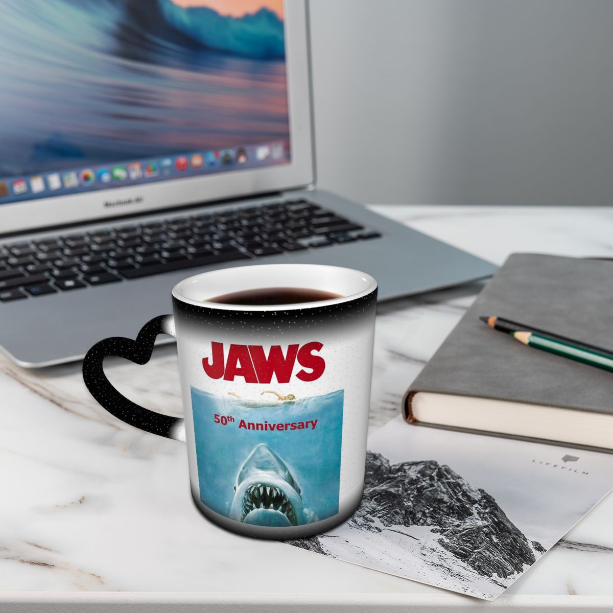 Jaws 50th Anniversary Logo Mug - Coffee Tea Logo 评论和价格